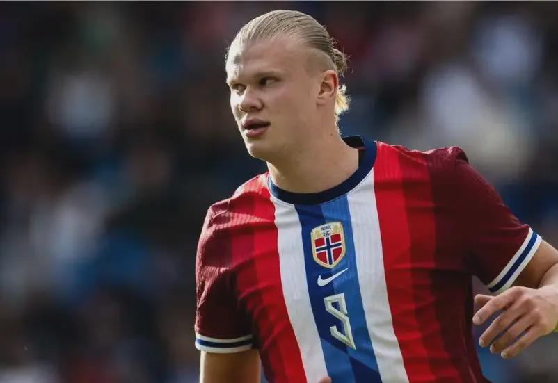 吉鲁帽子戏法助阿森纳3-0胜奥林匹亚科斯晋级欧冠16强