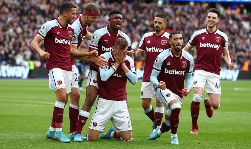 多特在德甲赛场44次不敌斯图加特，只有对拜仁输球场次更多