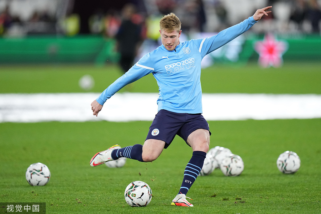 赫内斯：孔帕尼有两三个优点，他只谈论足球不给记者提供素材