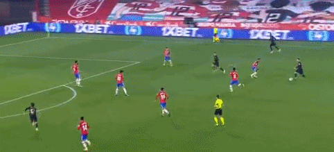 门将扑出点球，粉碎对手反扑希望